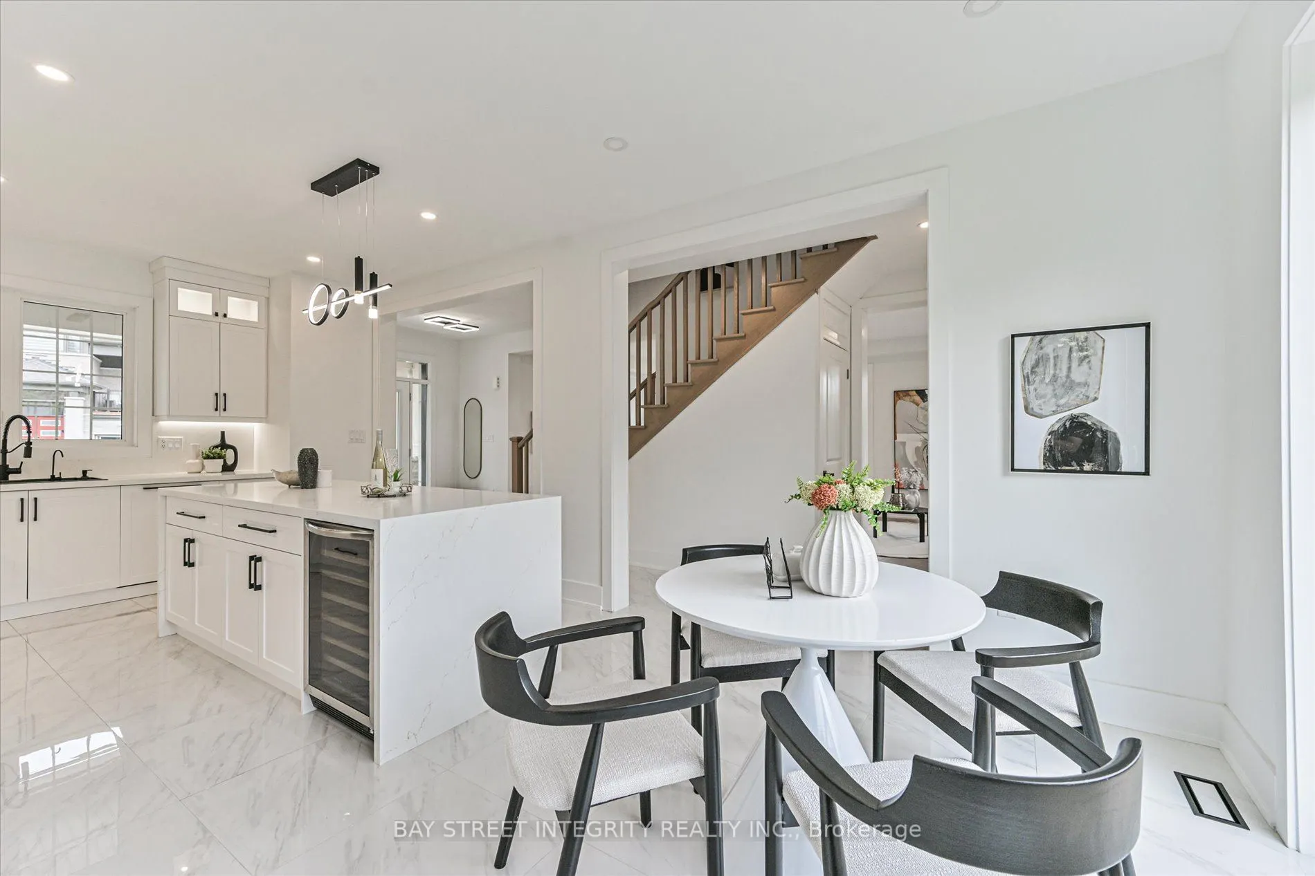 1553 Honey Locust Place