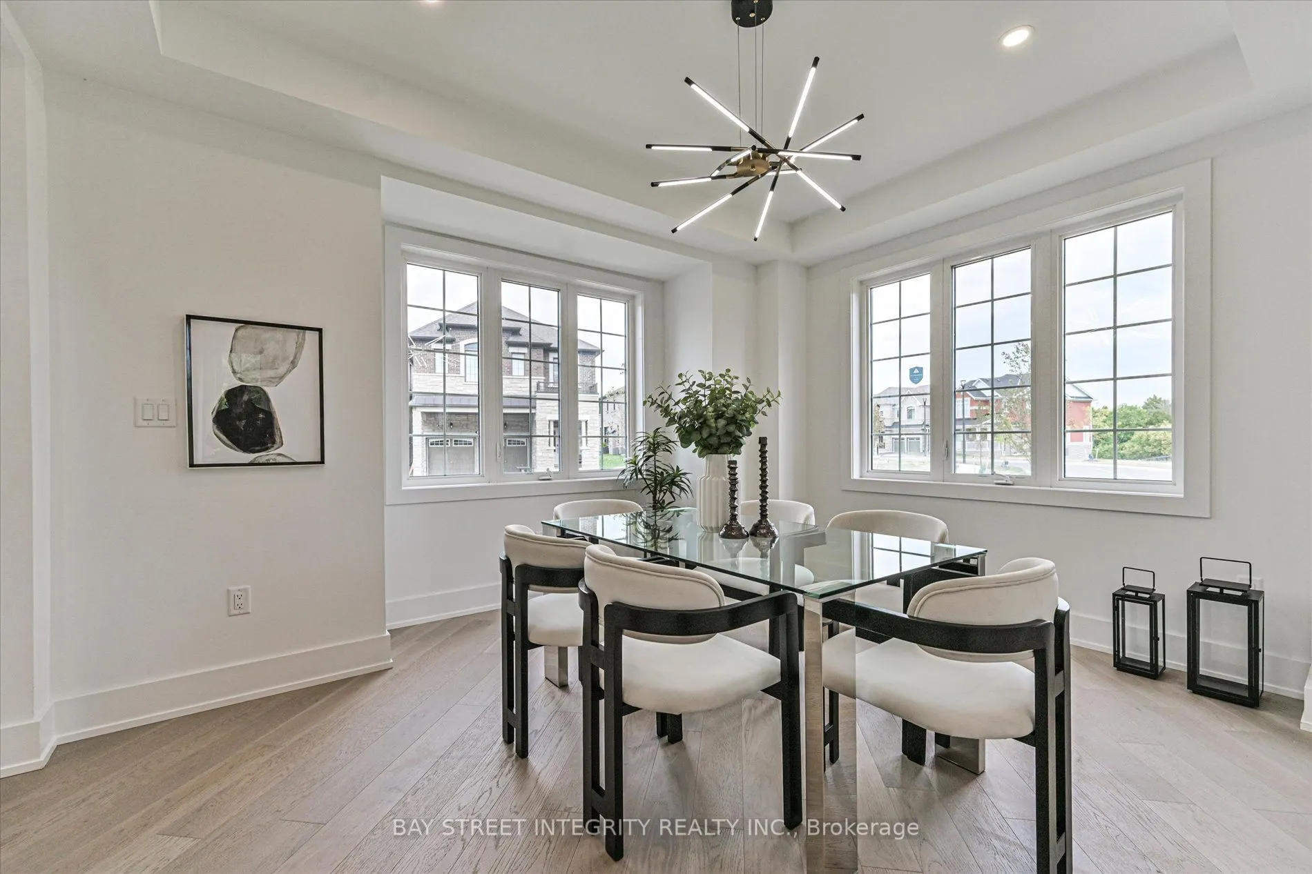 1553 Honey Locust Place