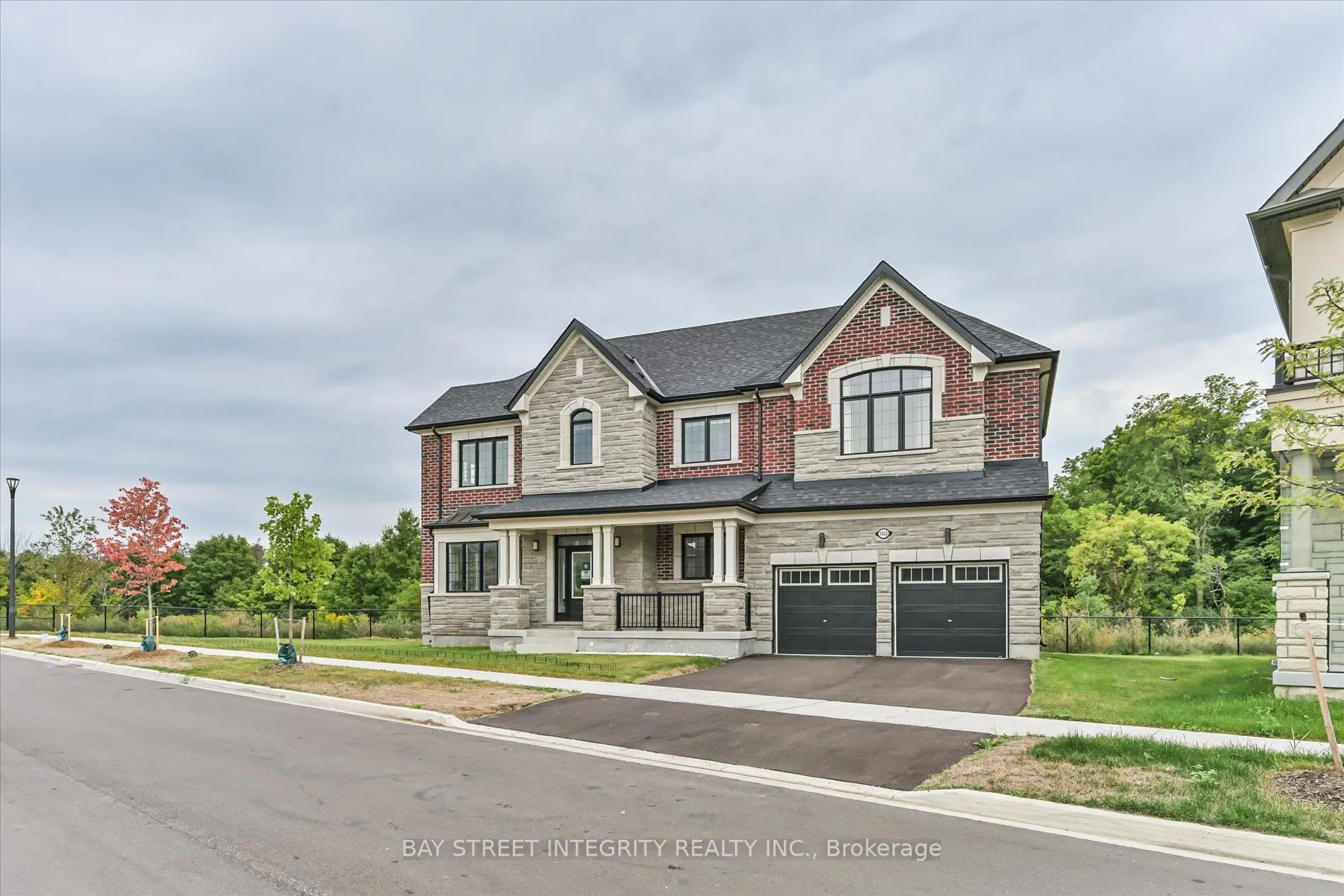 1553 Honey Locust Place