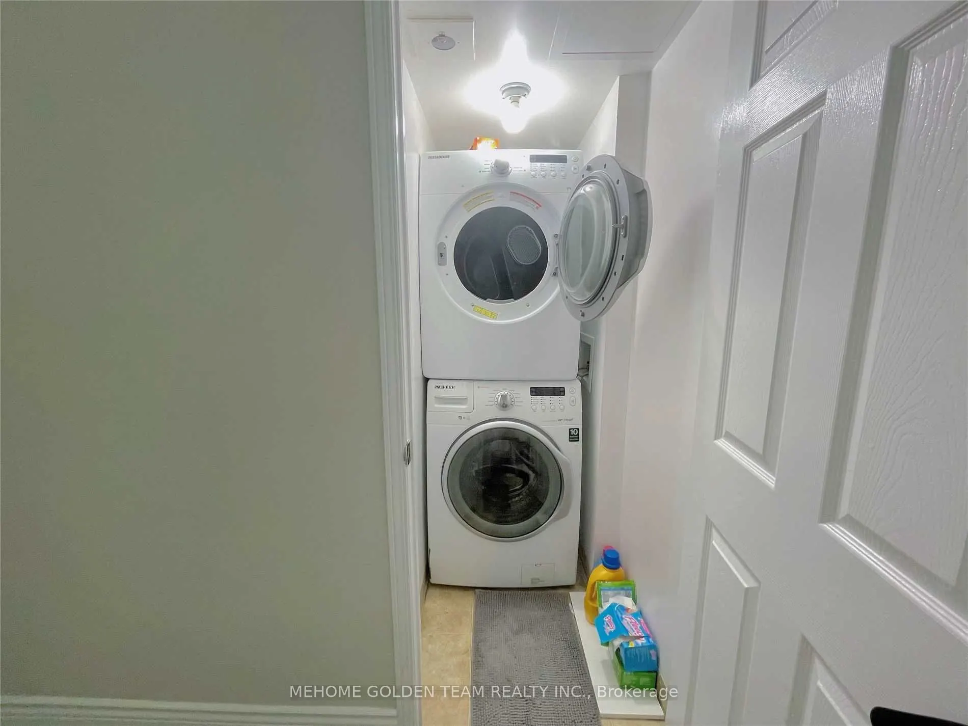 68 Grangeway Avenue, #1712