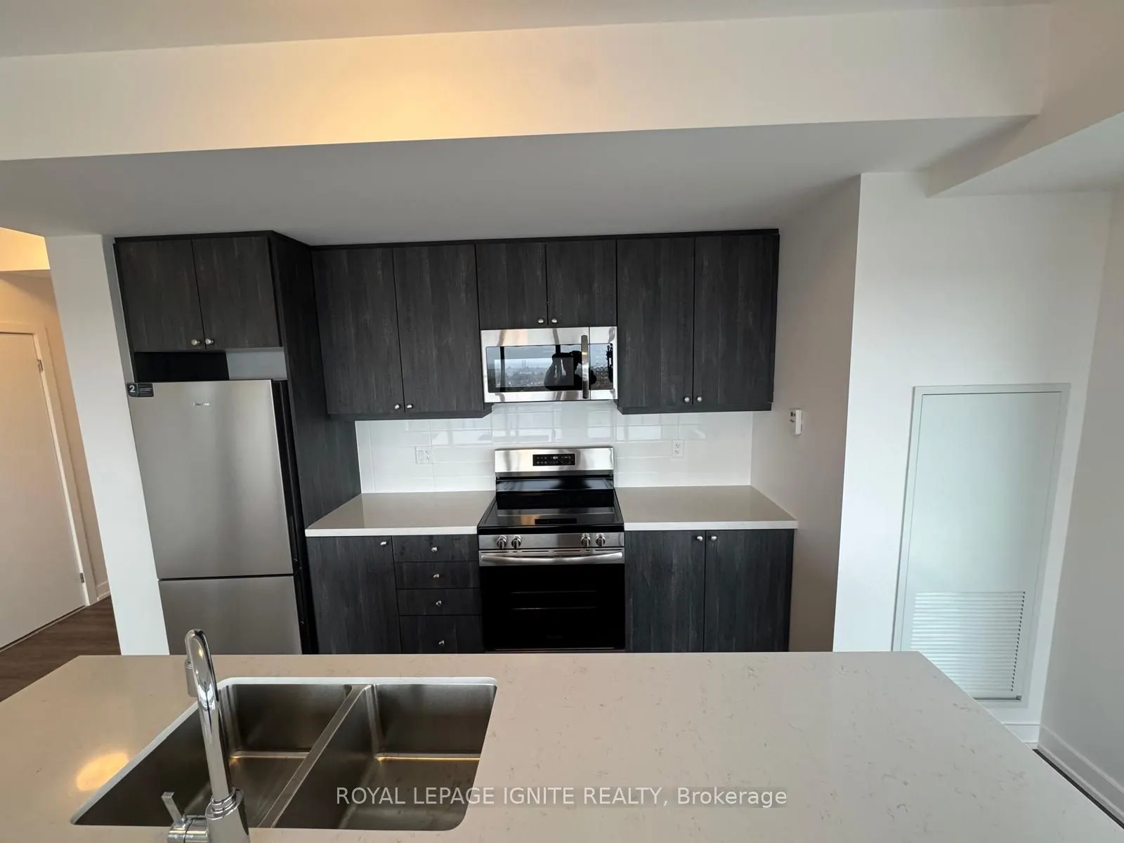 55 Clarington Boulevard, #1203