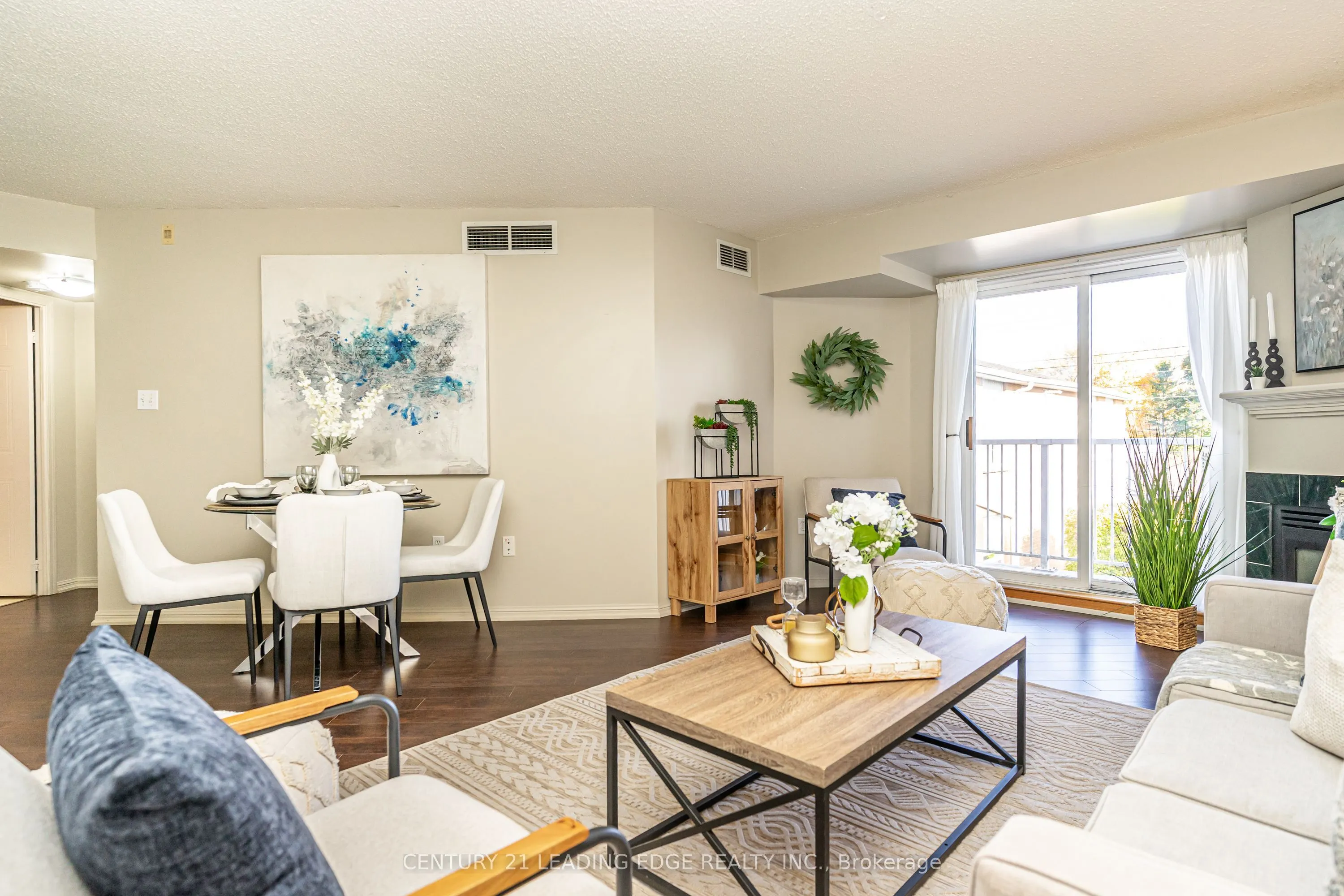 95 Wellington Street W, #301