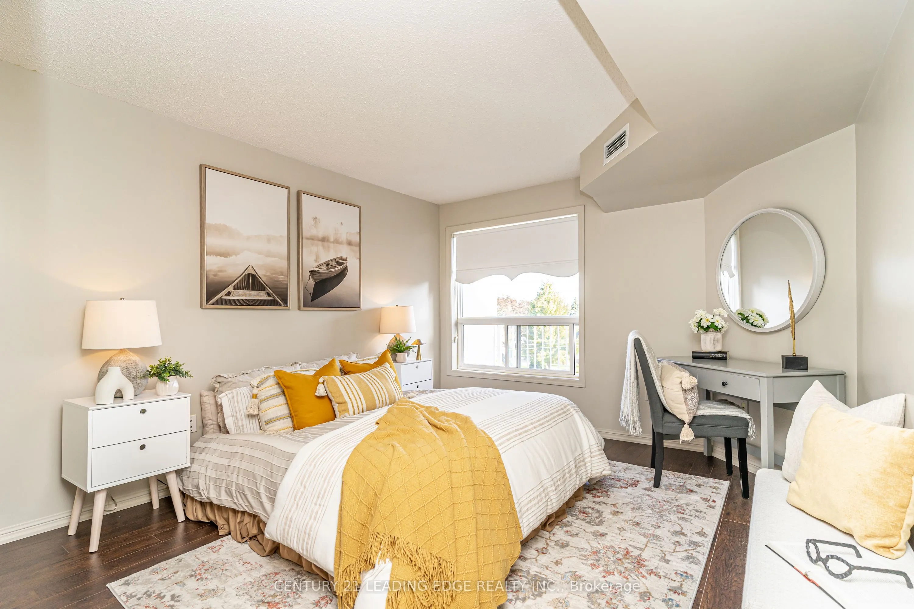 95 Wellington Street W, #301