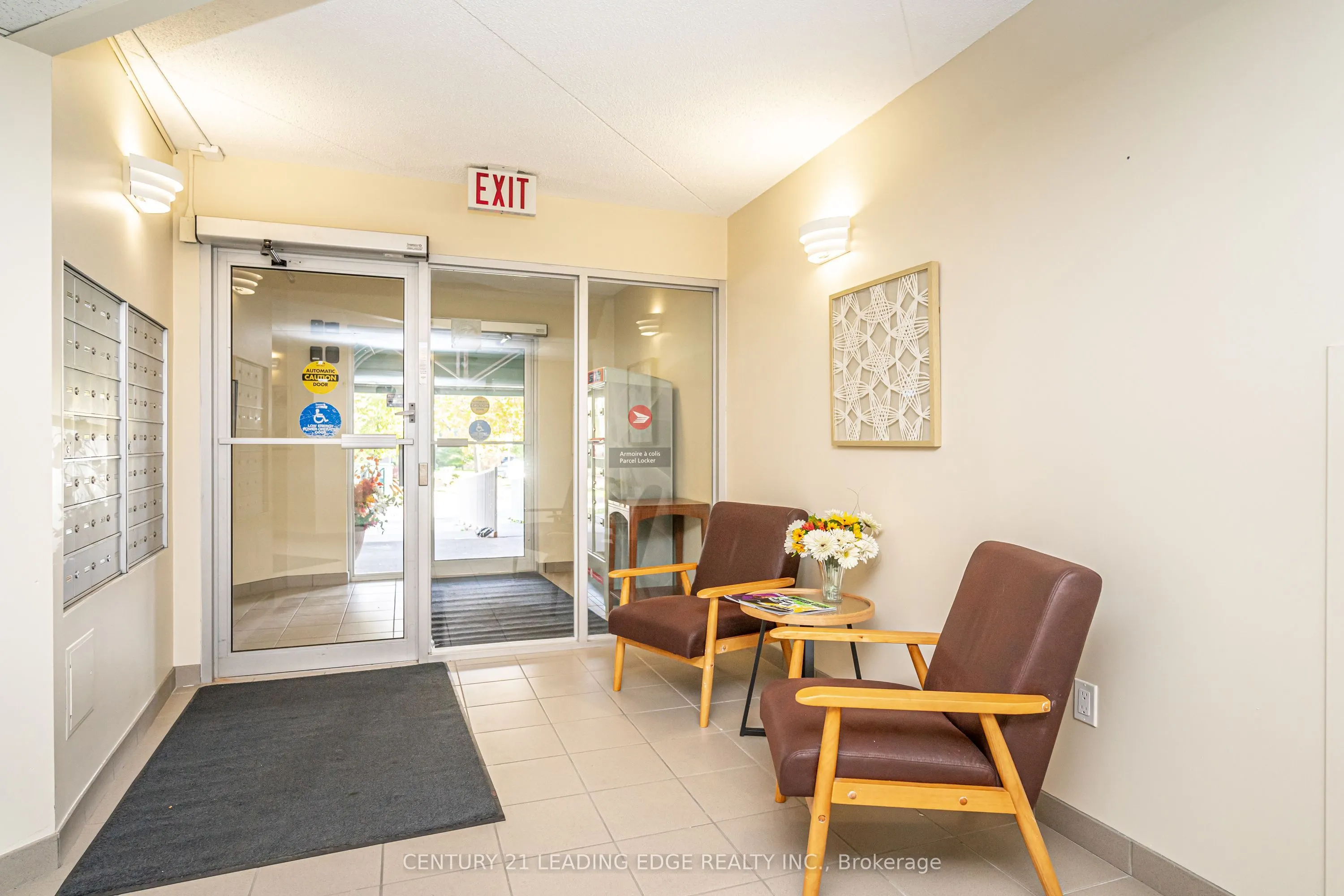 95 Wellington Street W, #301