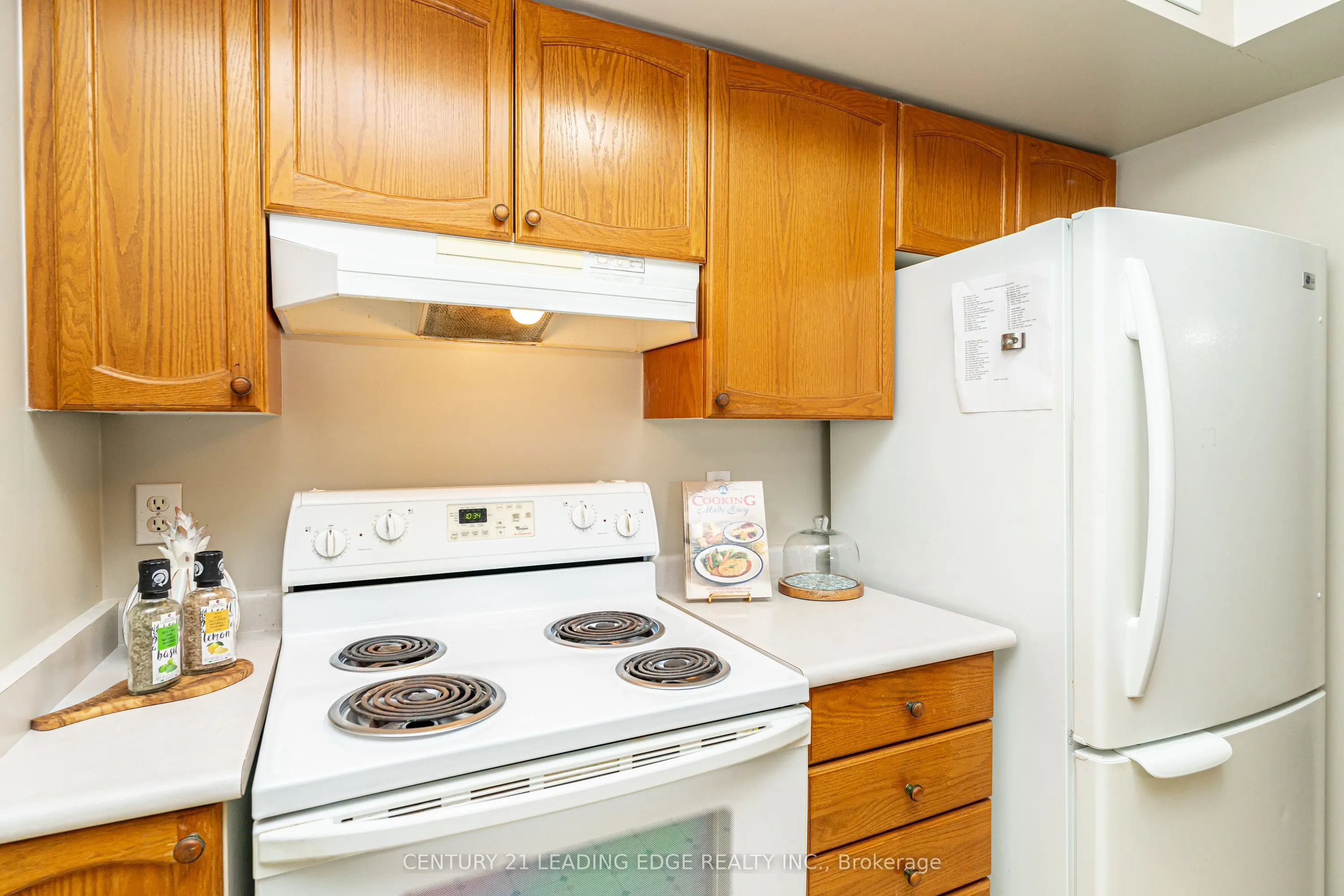 95 Wellington Street W, #301