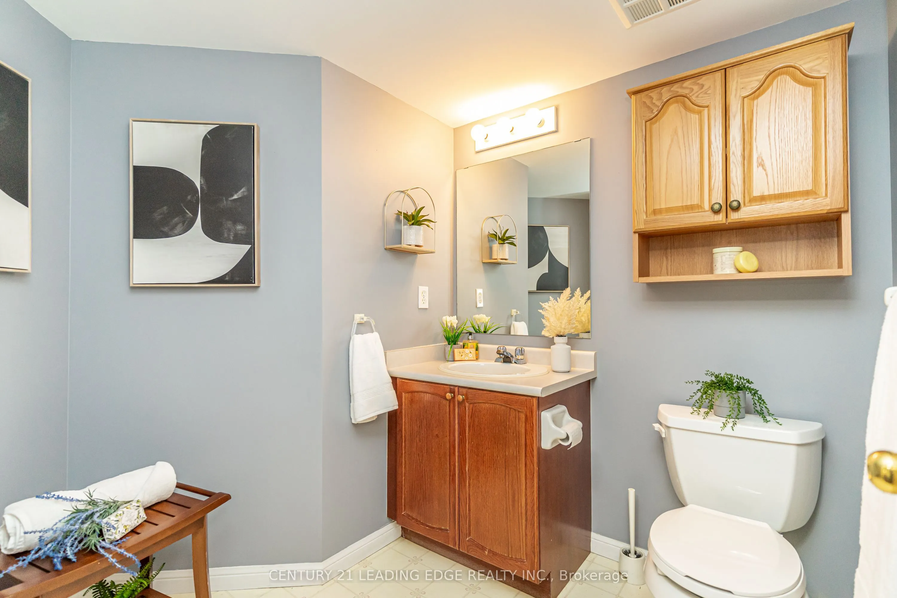 95 Wellington Street W, #301