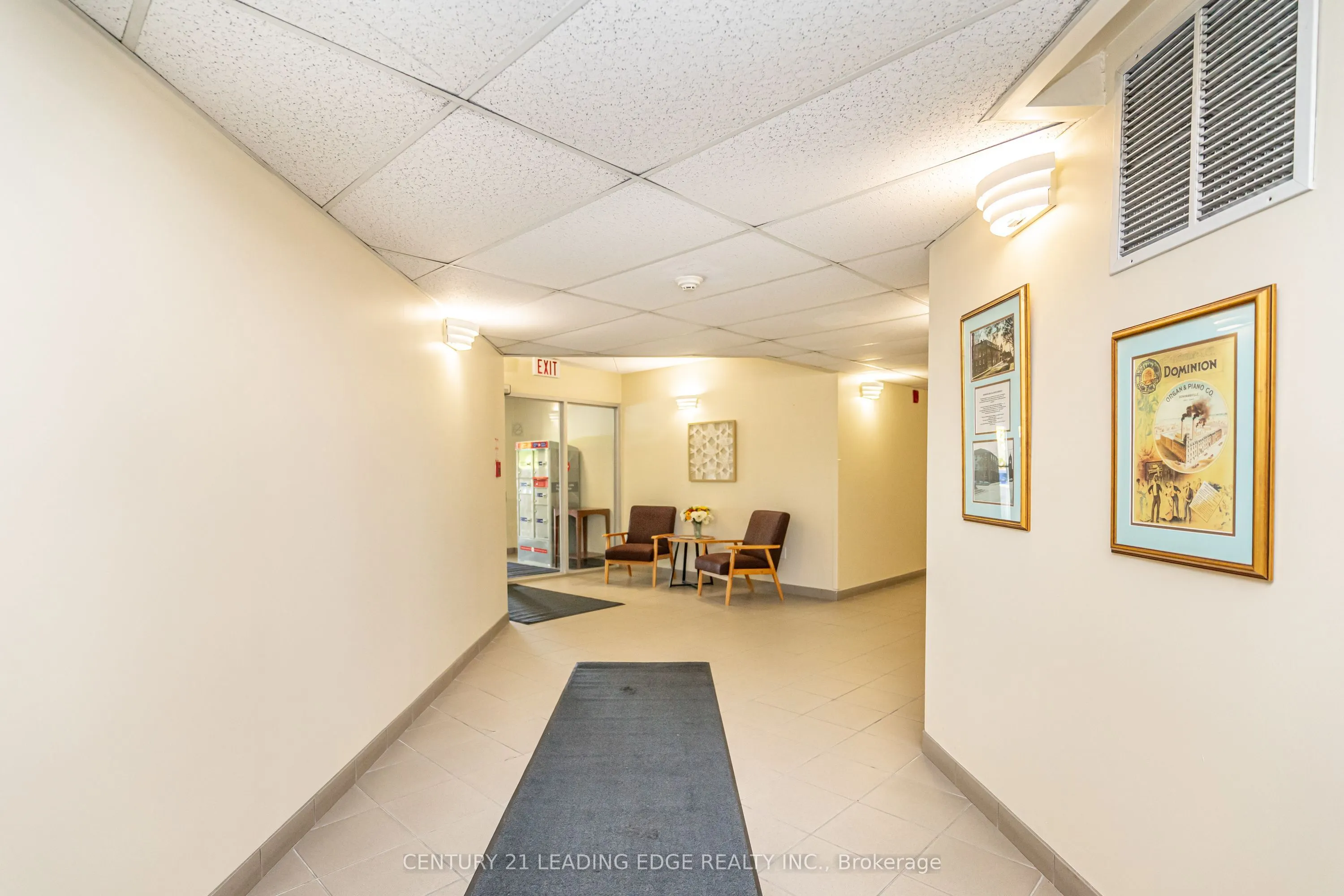 95 Wellington Street W, #301