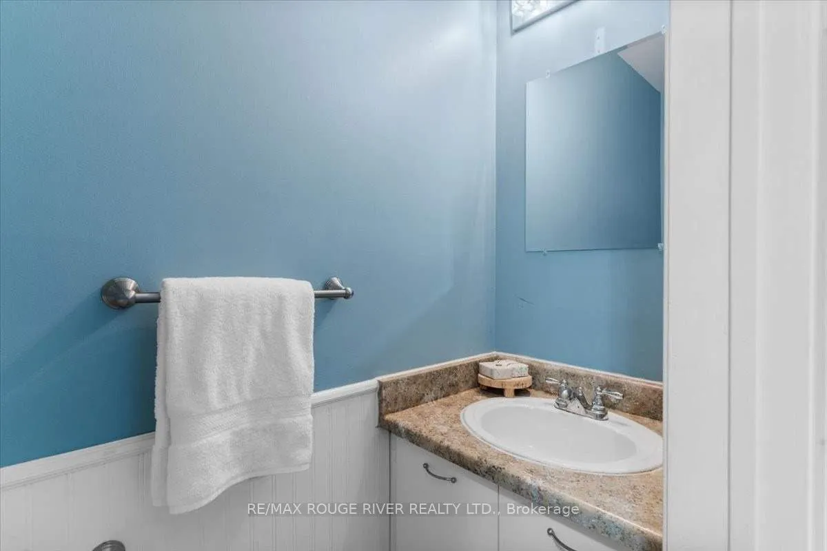 7 Inglis Avenue, #Main