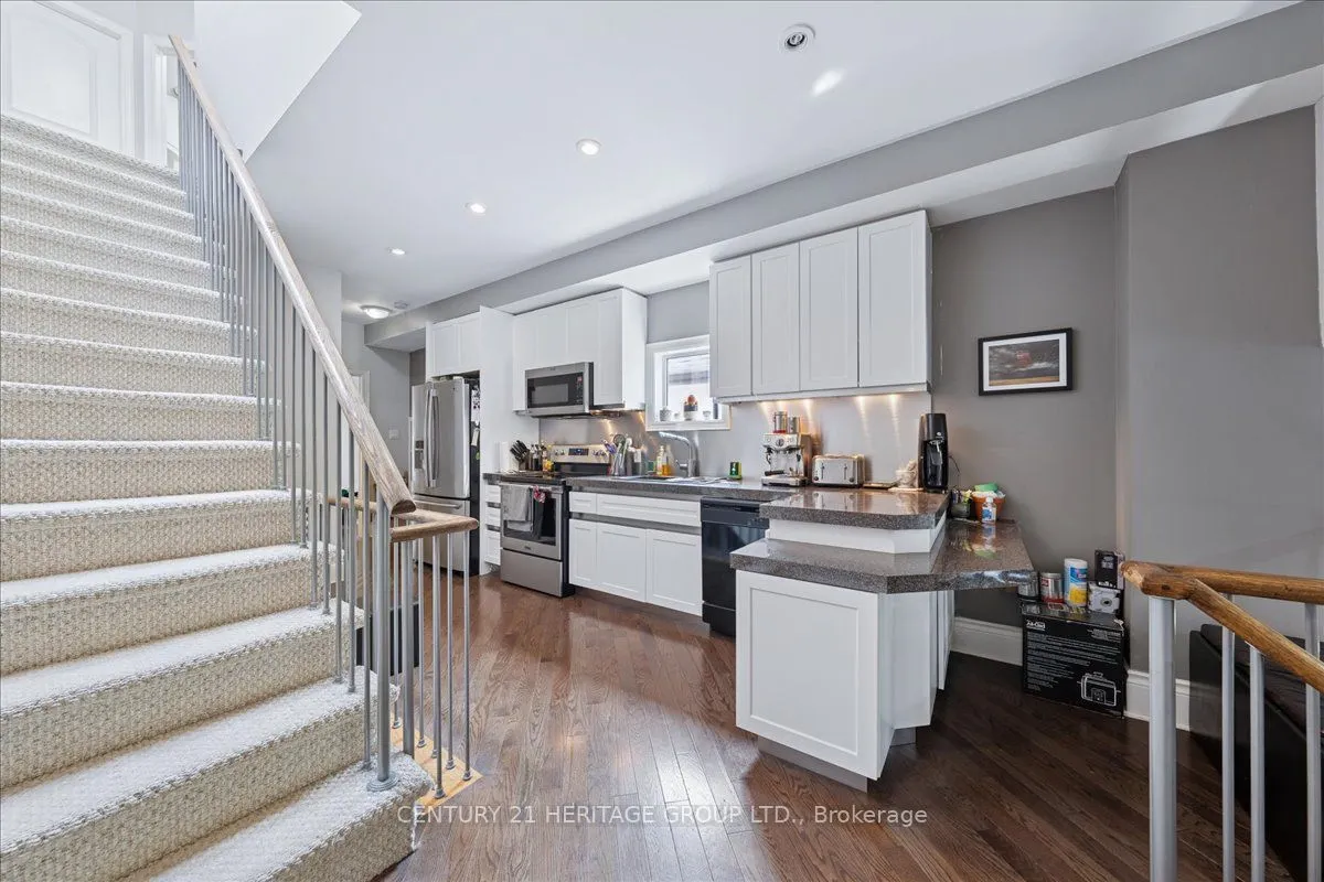 169 King Edward Avenue