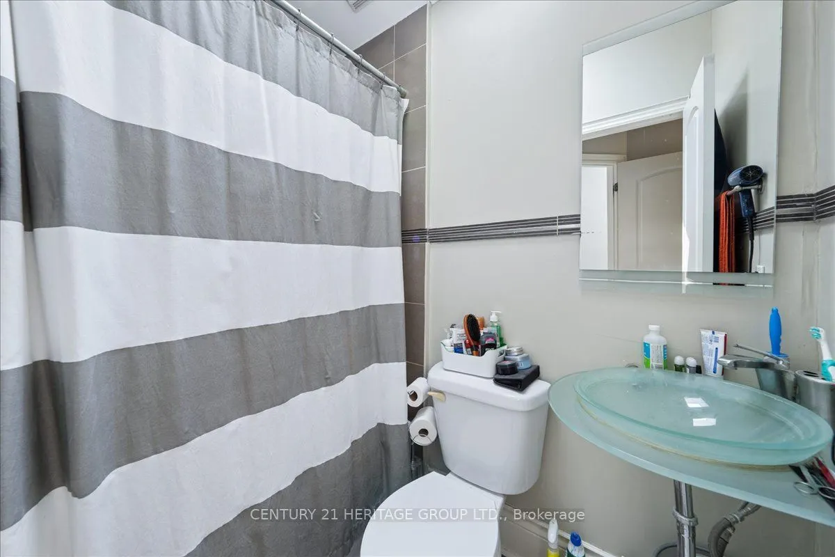 169 King Edward Avenue