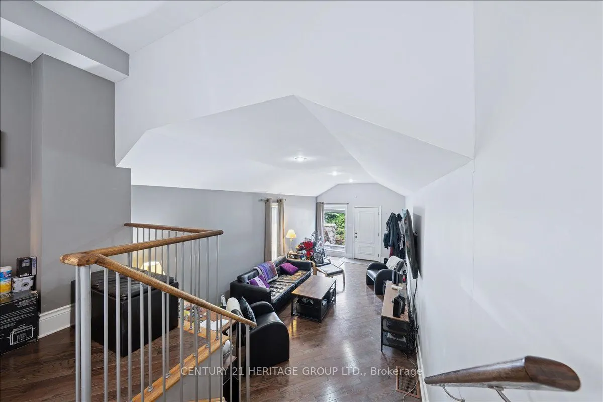 169 King Edward Avenue