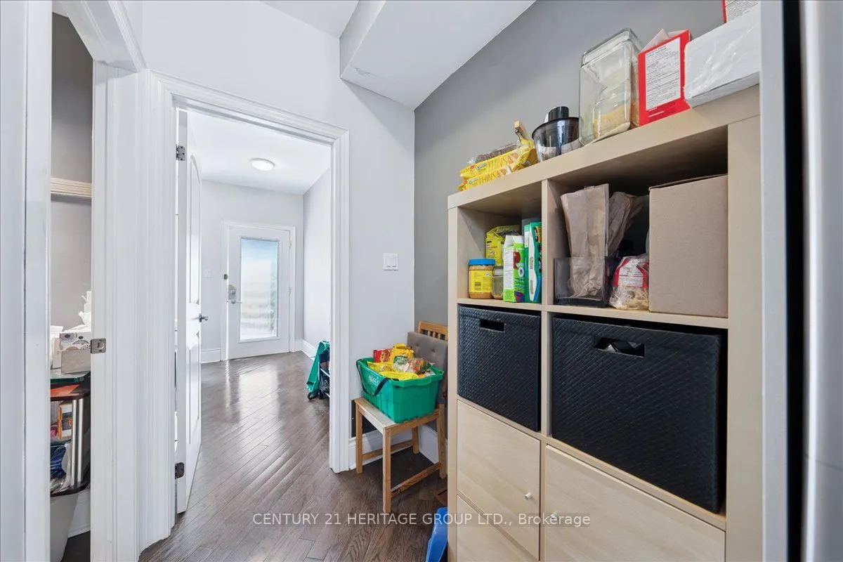 169 King Edward Avenue