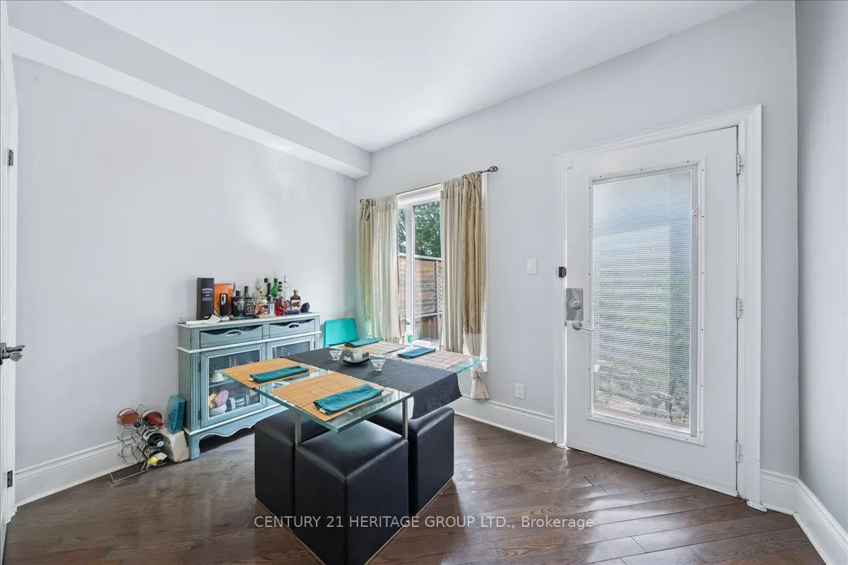 169 King Edward Avenue