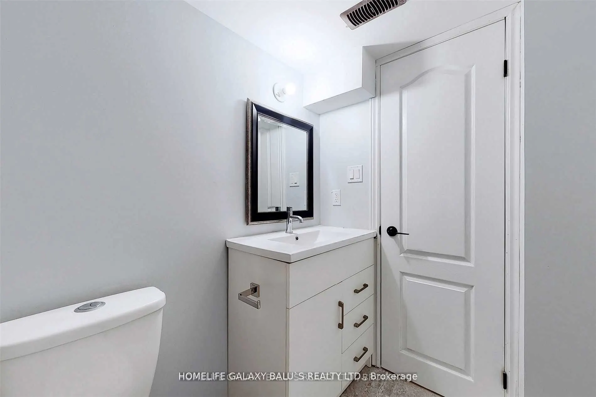 136 Central Park Boulevard N, #Basement