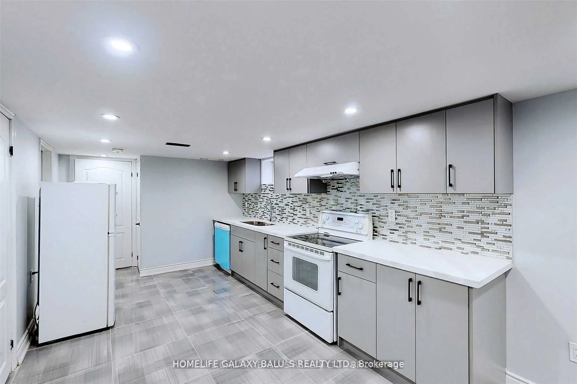 136 Central Park Boulevard N, #Basement