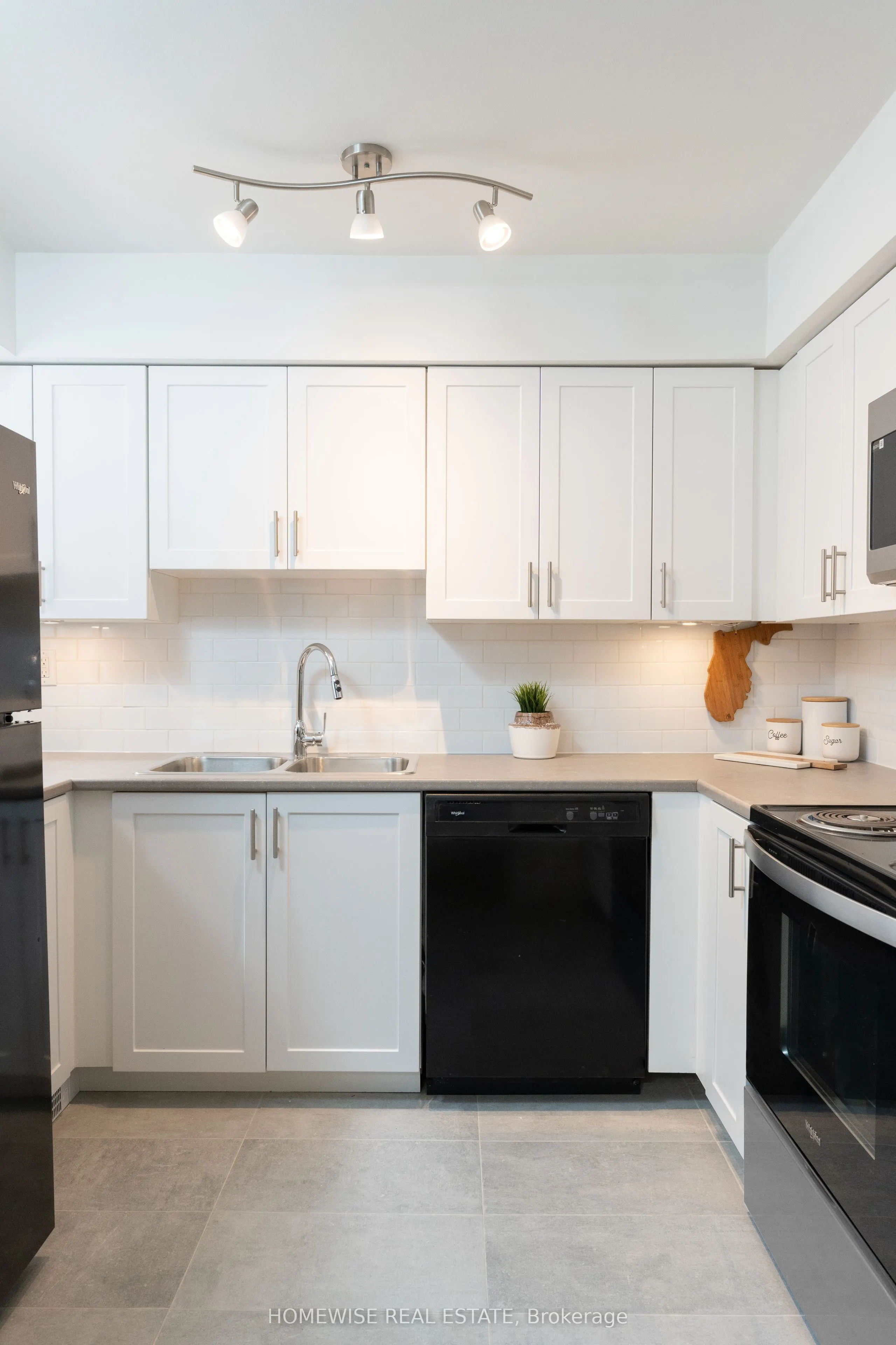 240 Ormond Drive, #A2