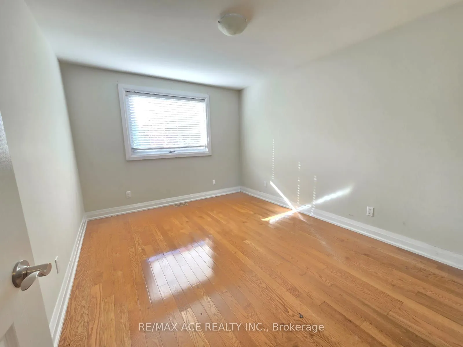 66 Portsdown Road, #Main