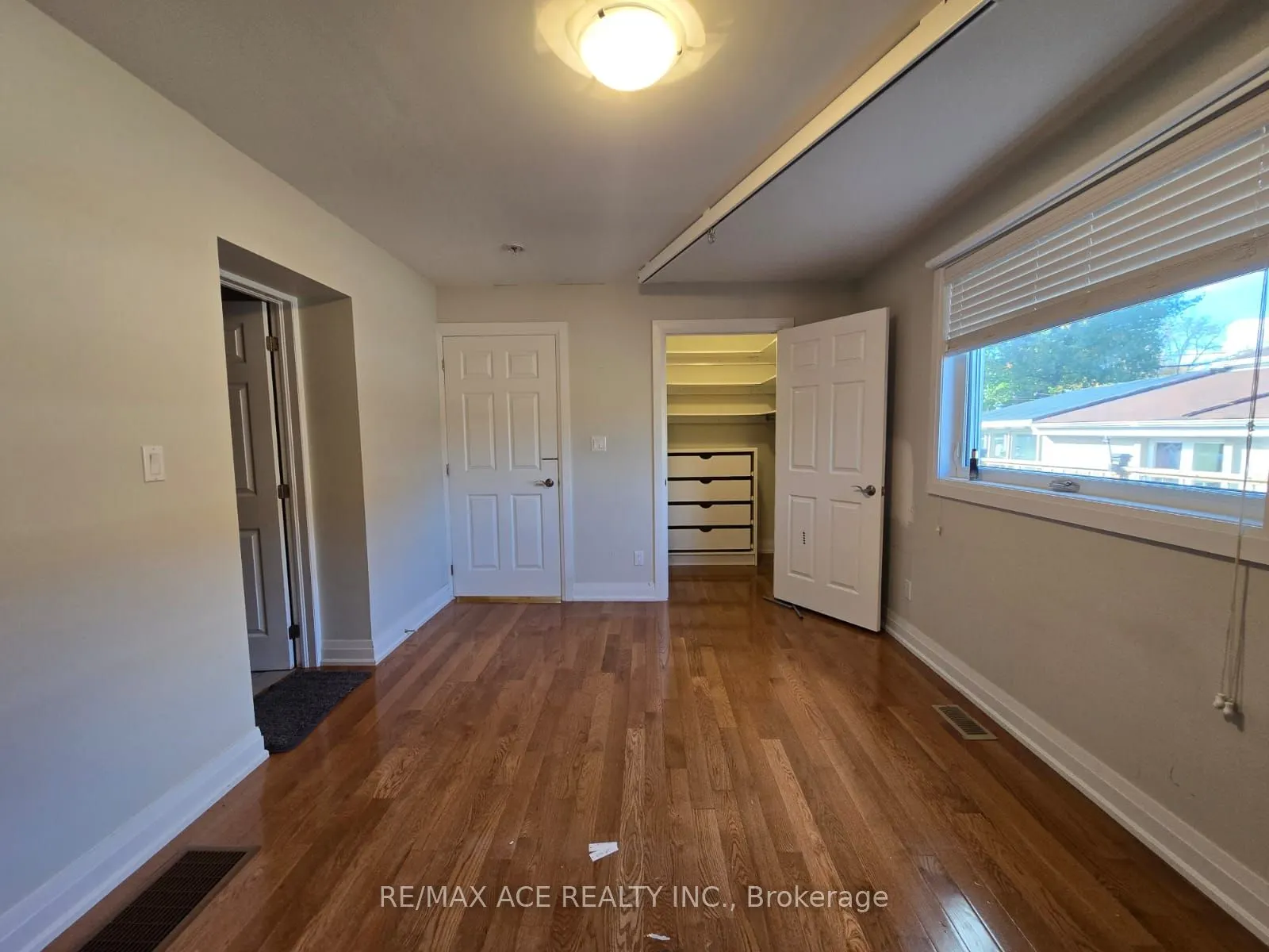 66 Portsdown Road, #Main