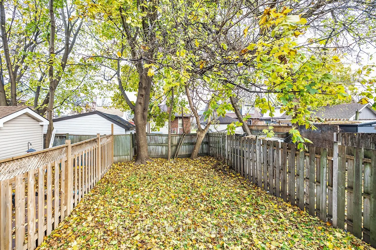 283 Jarvis Street, #Mainfloor