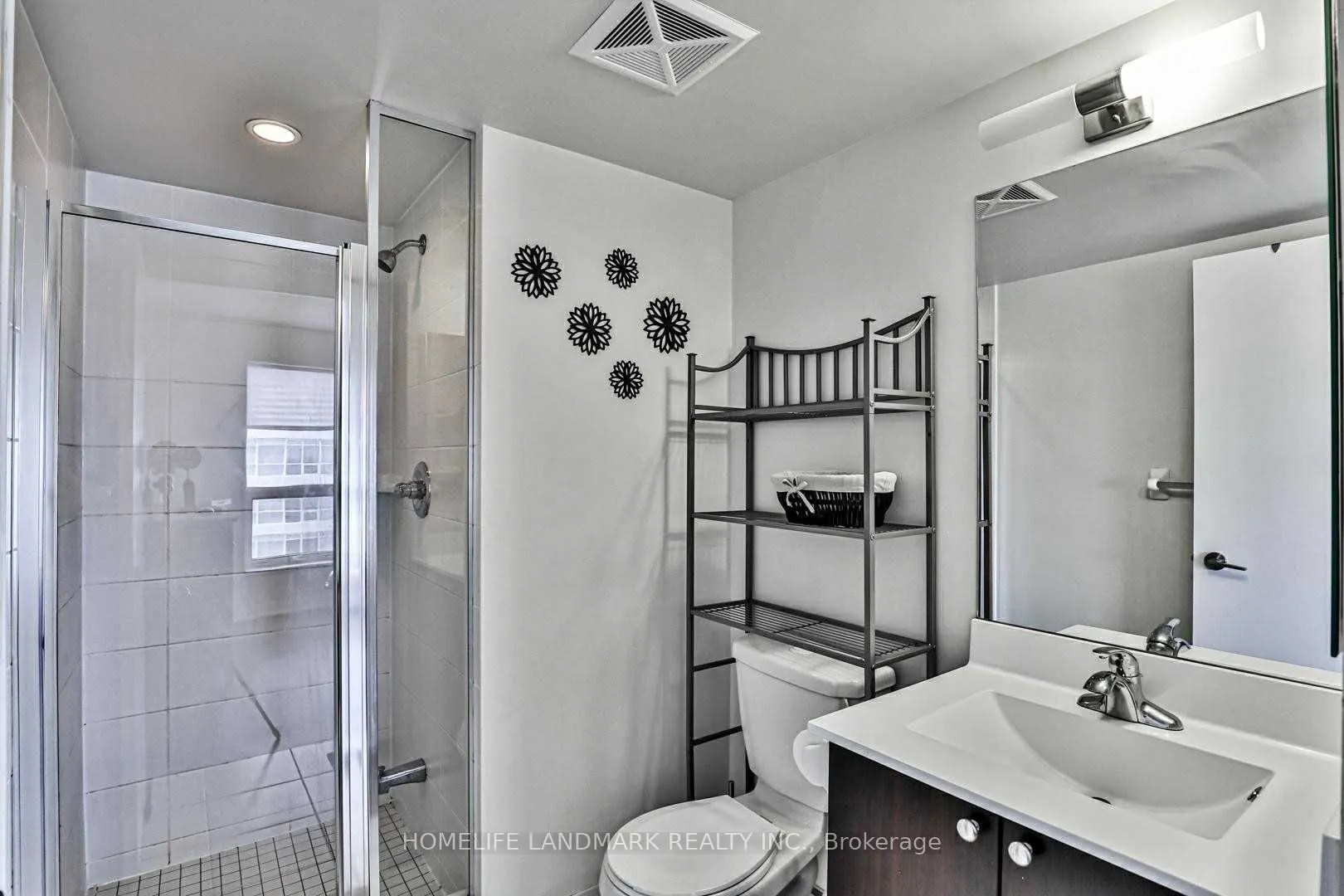 181 Village Green Square, #1714