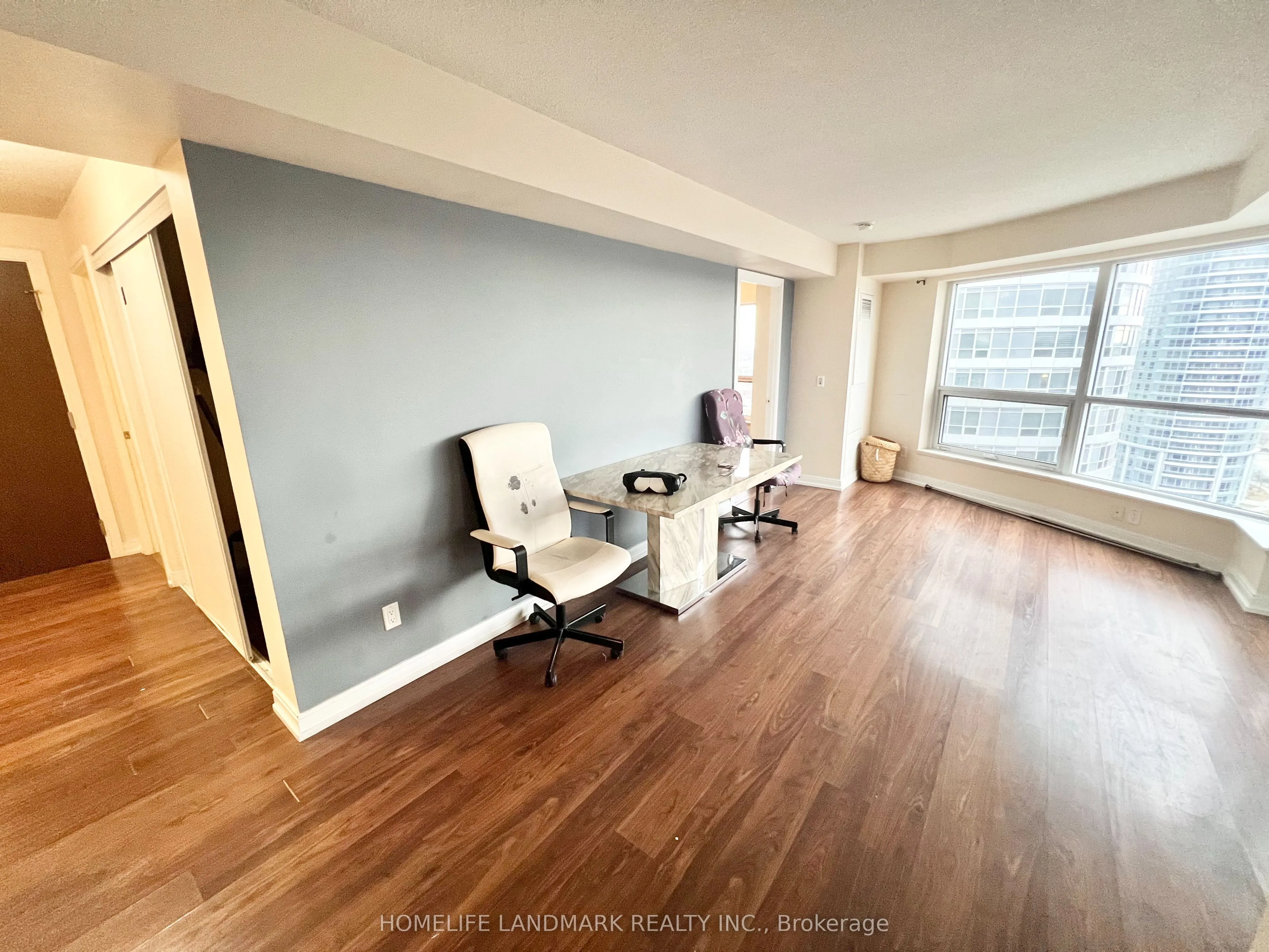 181 Village Green Square, #1714