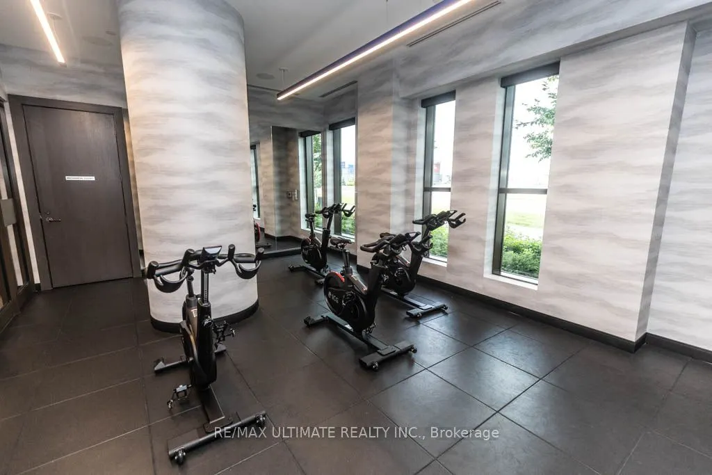 2550 Simcoe Street N, #2104