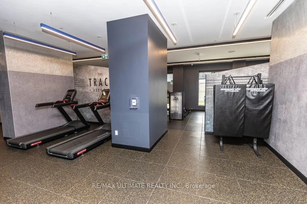 2550 Simcoe Street N, #2104