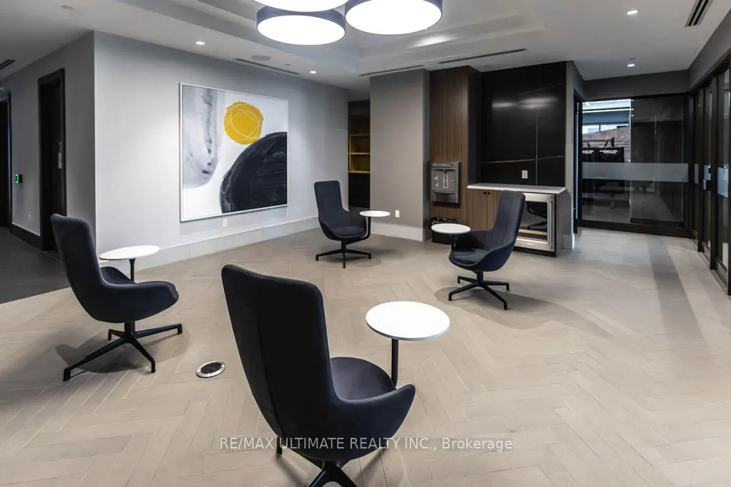 2550 Simcoe Street N, #2104