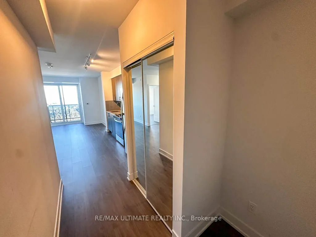 2550 Simcoe Street N, #2104