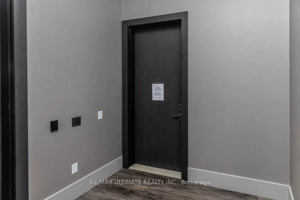 2550 Simcoe Street N, #2104