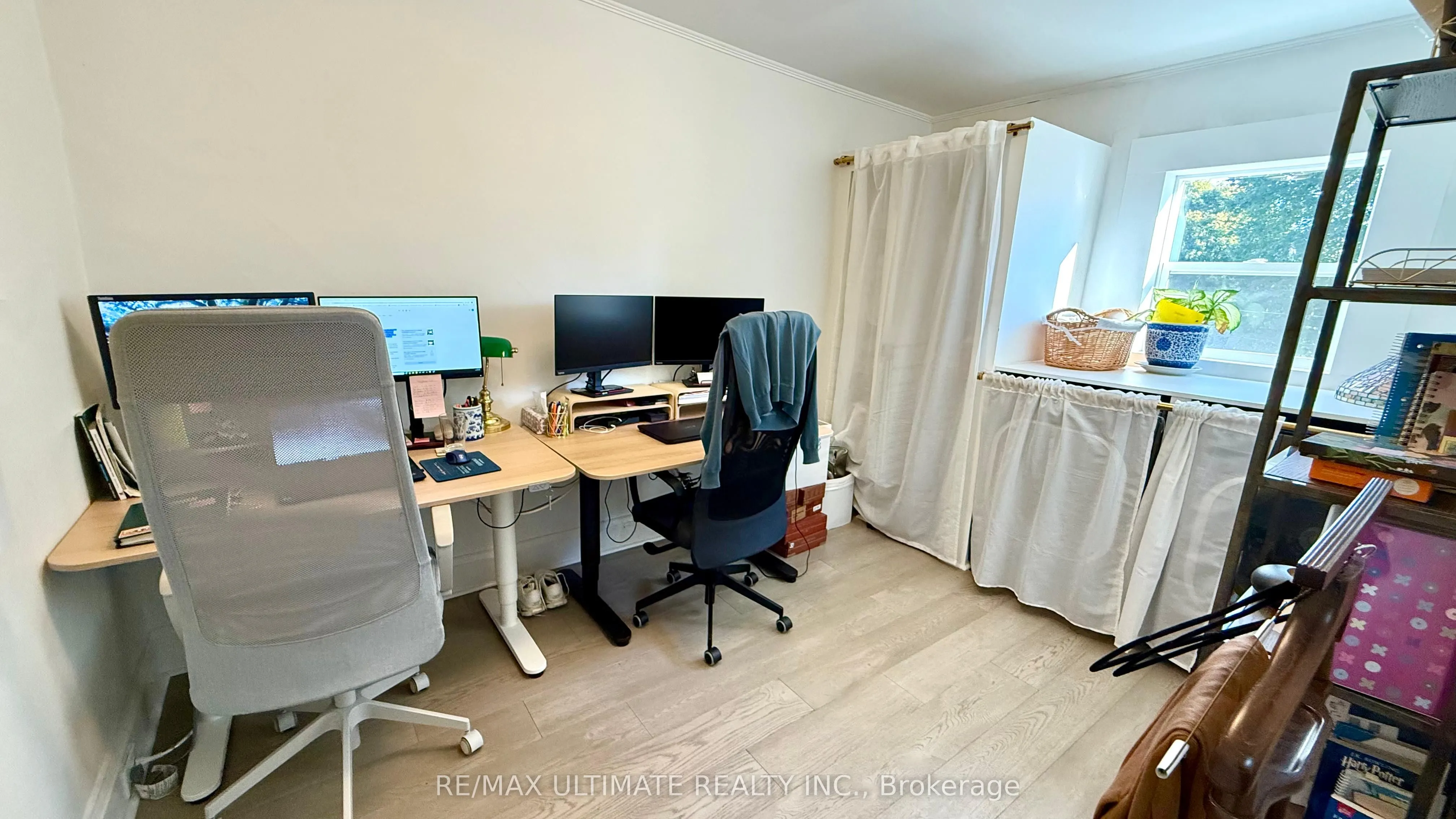 33 Alton Avenue, #Main