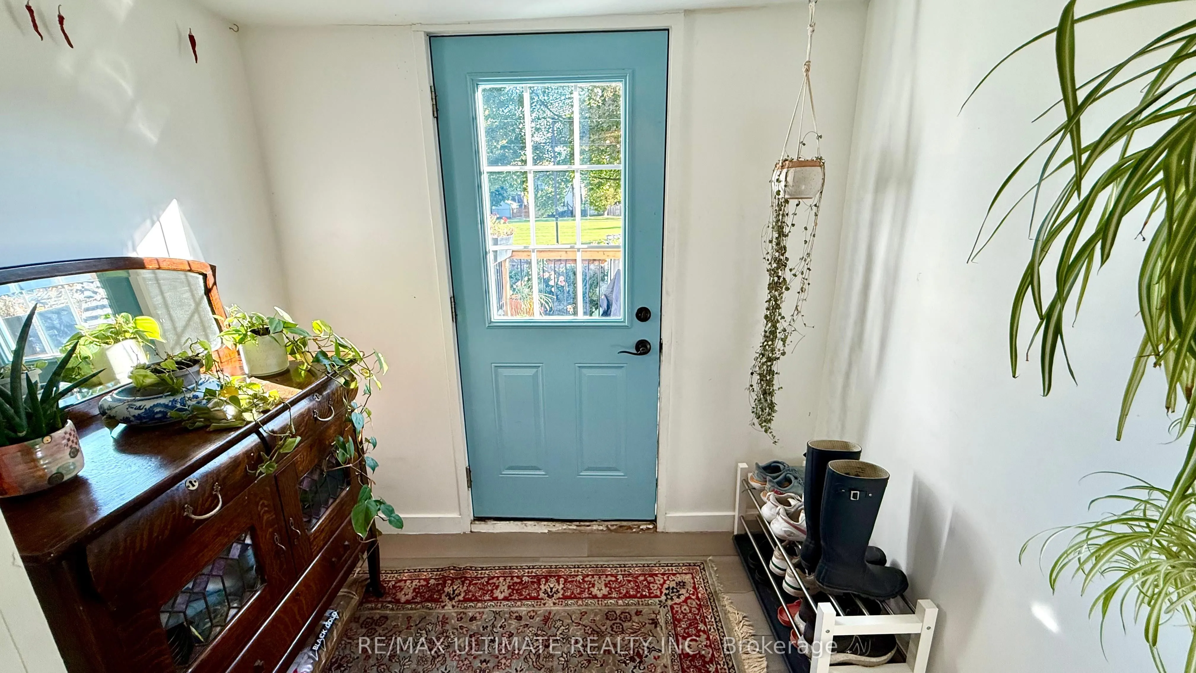 33 Alton Avenue, #Main