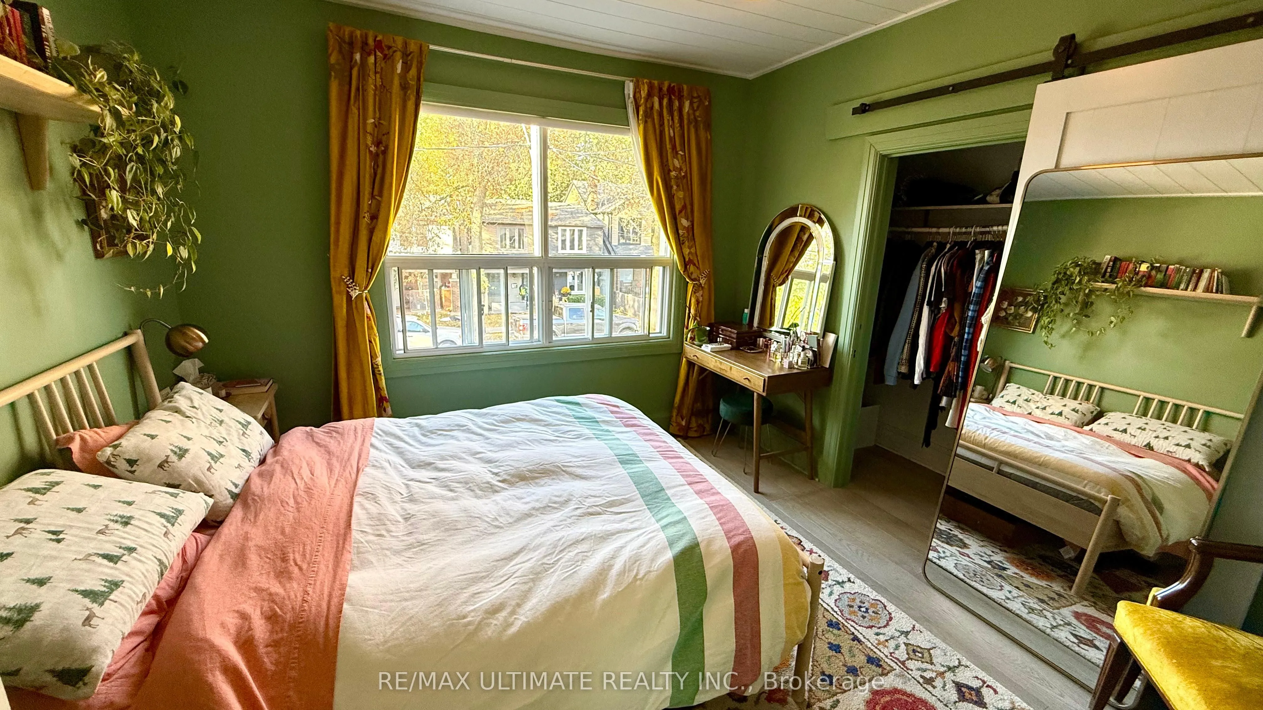 33 Alton Avenue, #Main