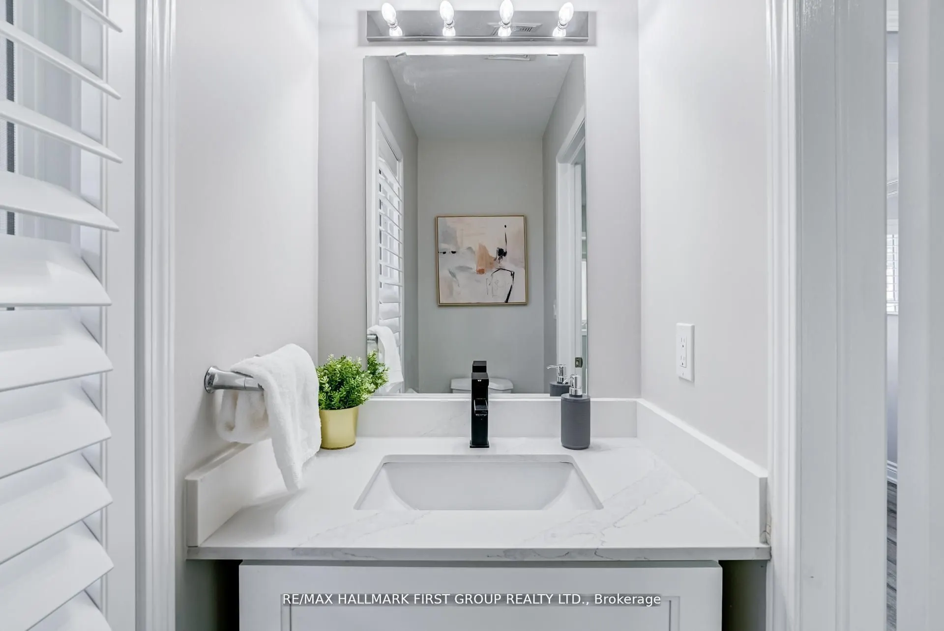 35 Elliottglen Drive