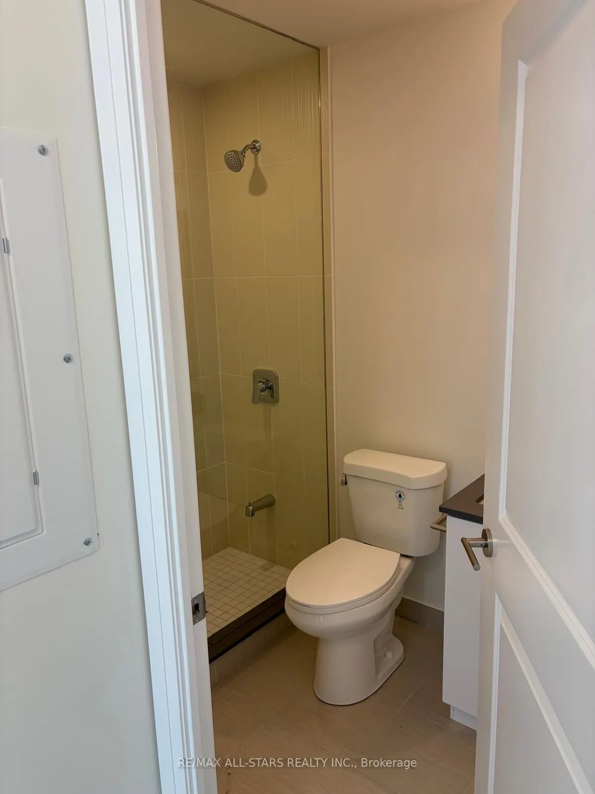 3260 Sheppard Avenue E, #1704