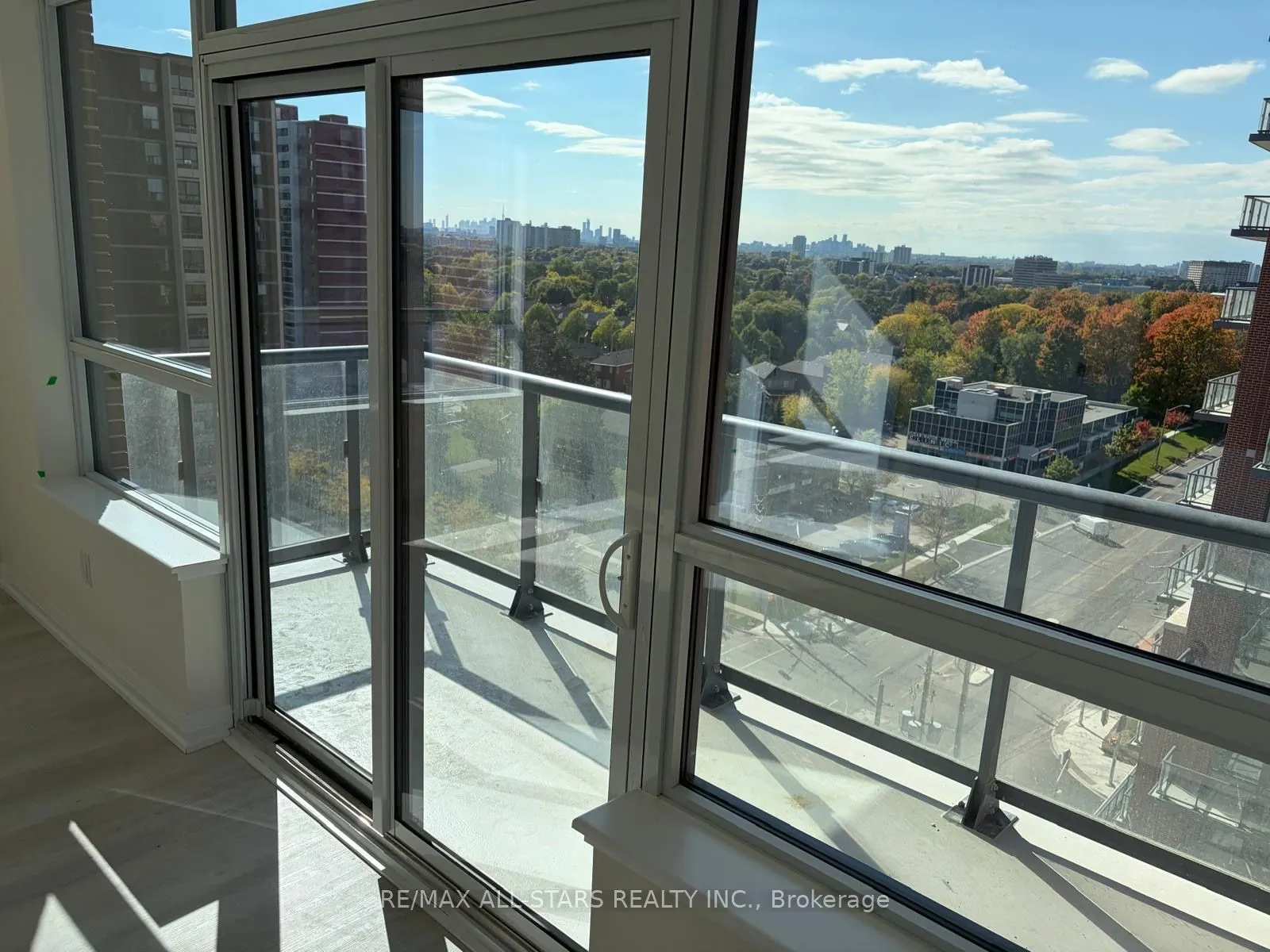 3260 Sheppard Avenue E, #1704