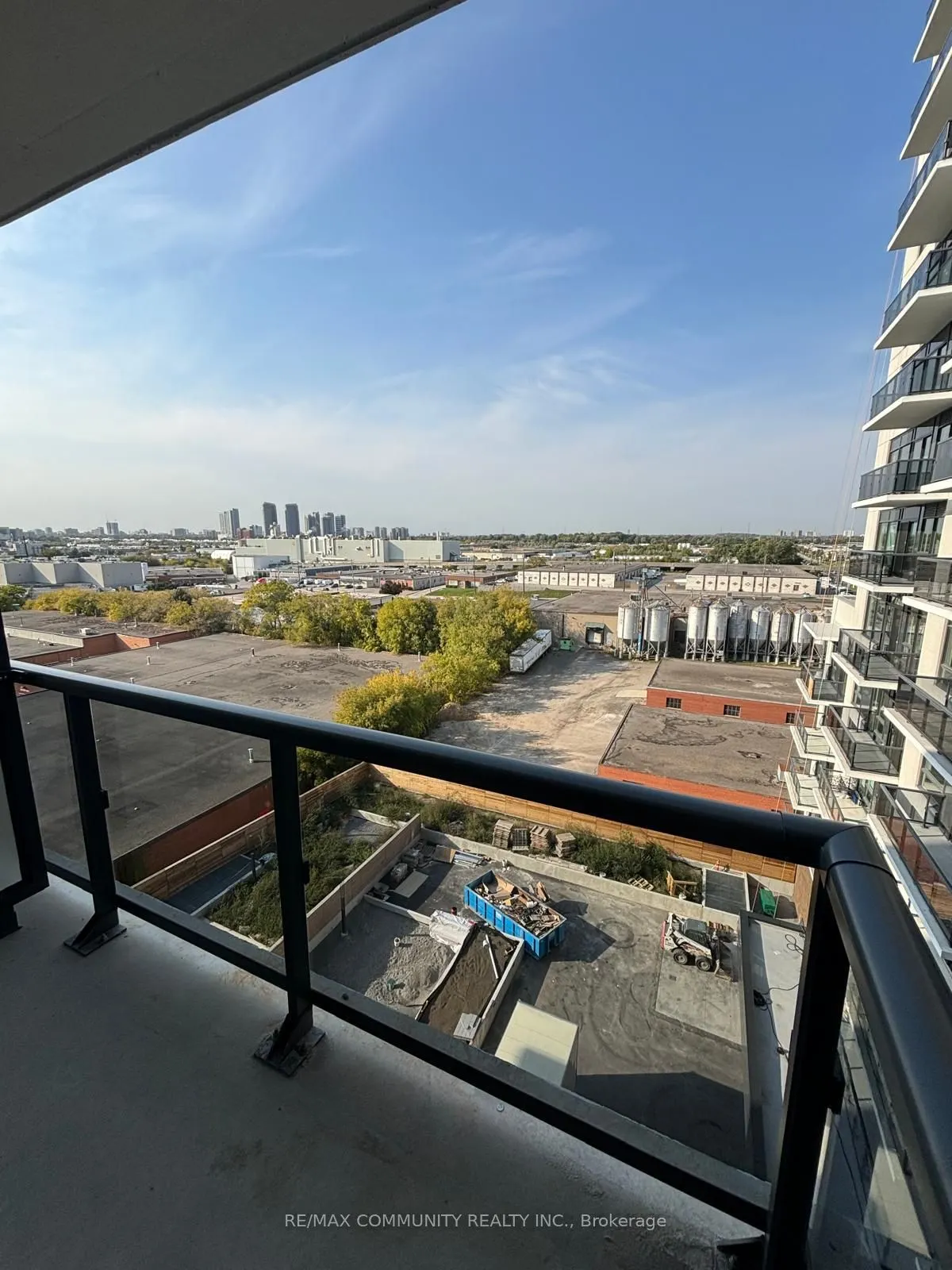 1350 Ellesmere Road, #917