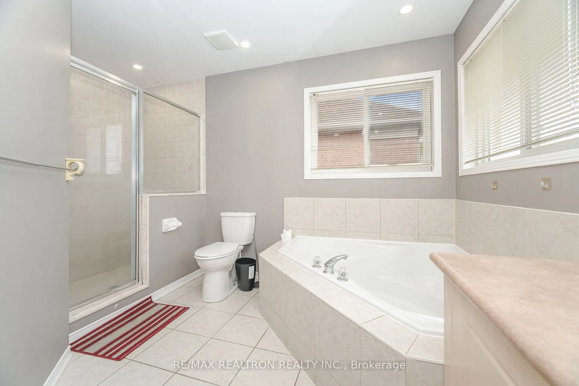 58 Bradbury Crescent