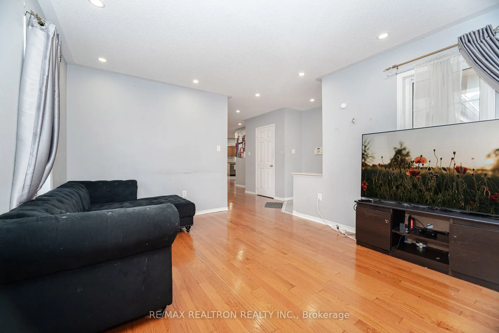 58 Bradbury Crescent