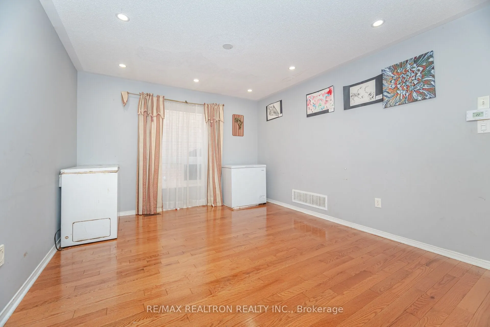 58 Bradbury Crescent