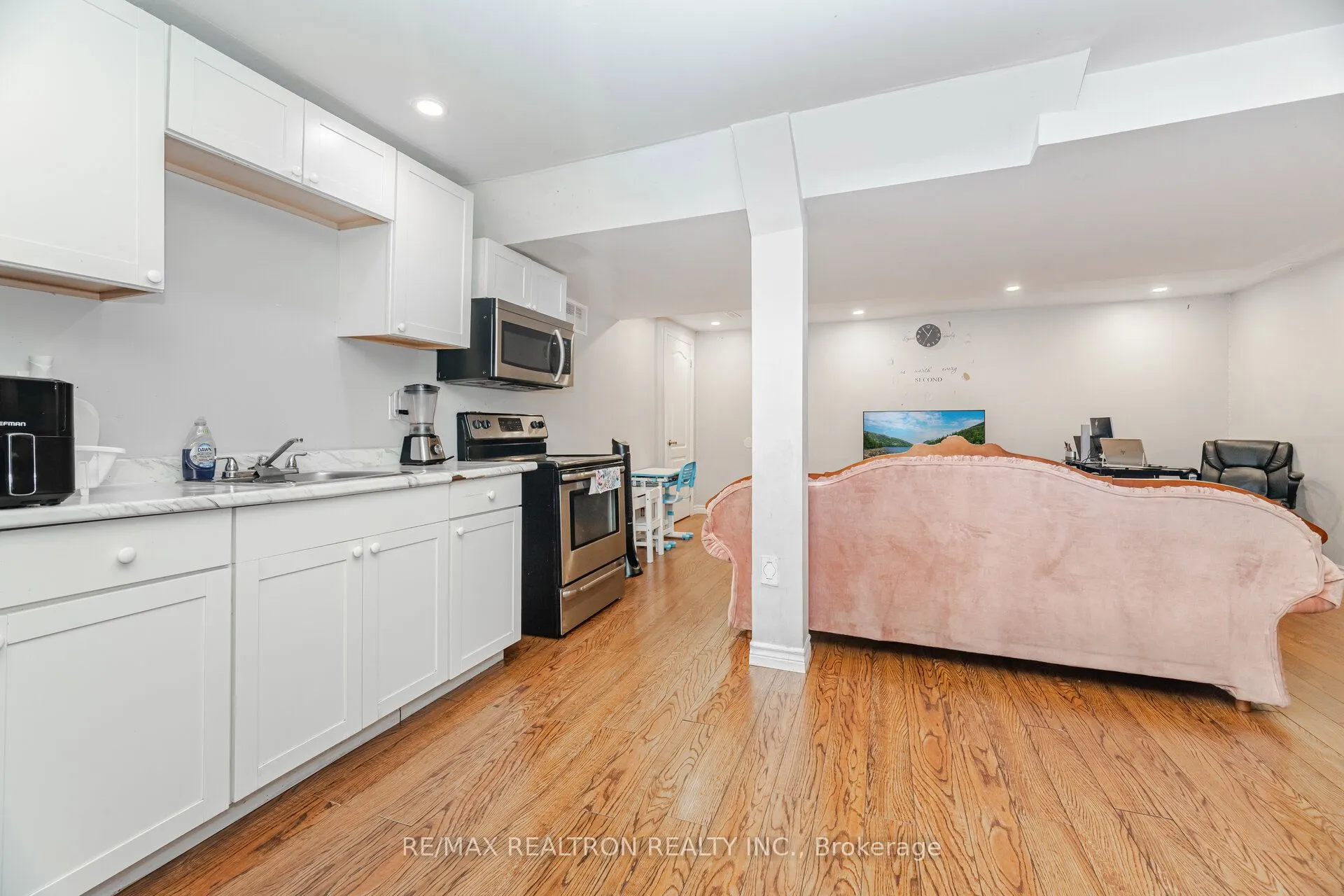 58 Bradbury Crescent