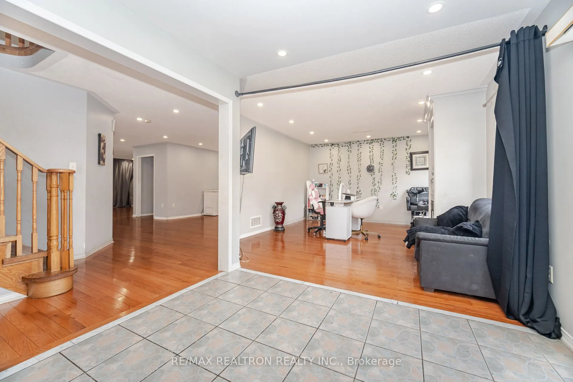 58 Bradbury Crescent