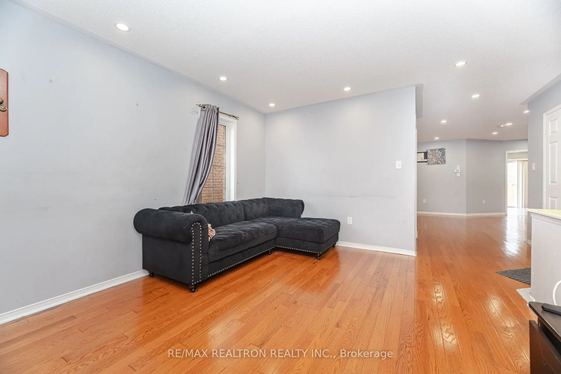 58 Bradbury Crescent