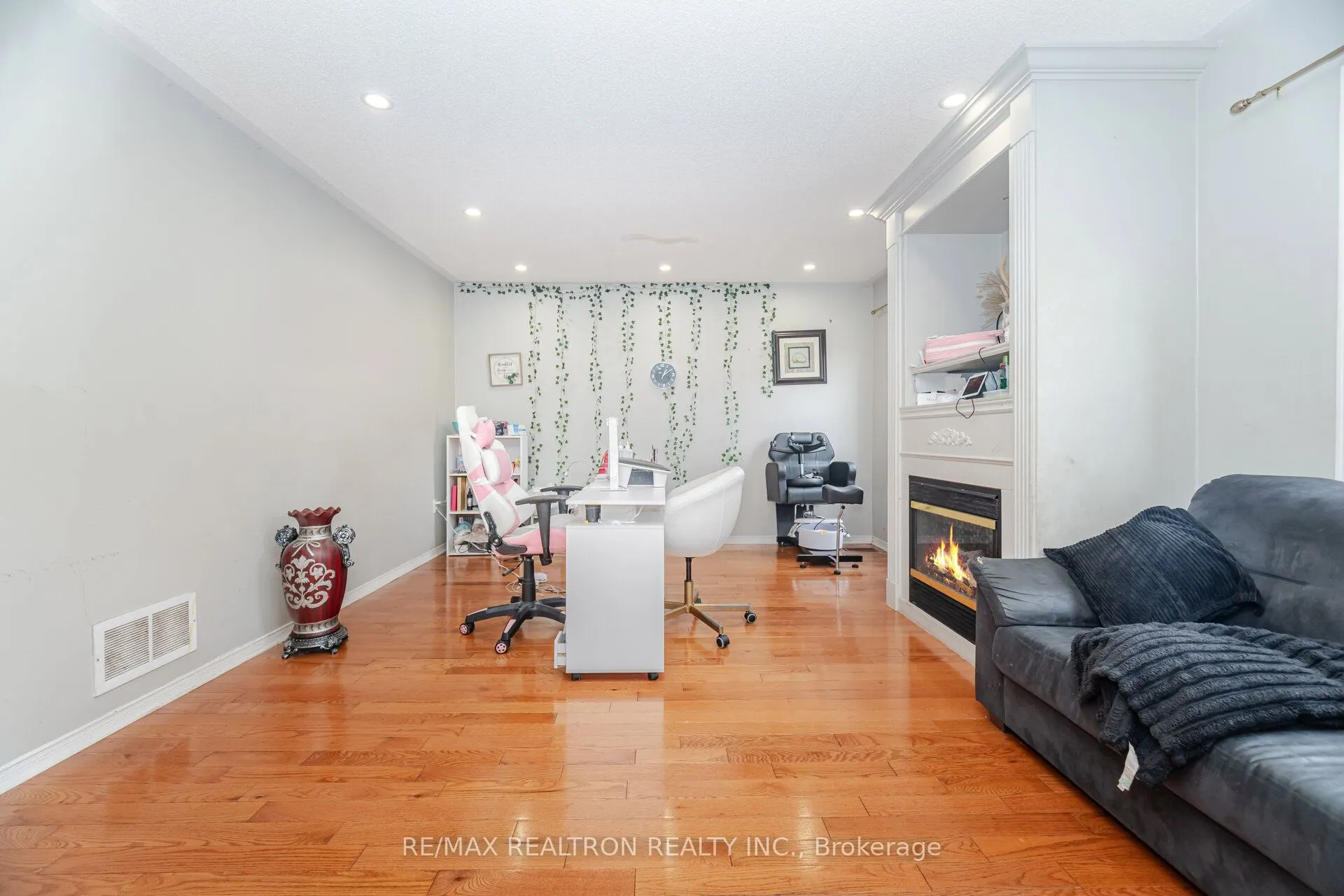 58 Bradbury Crescent