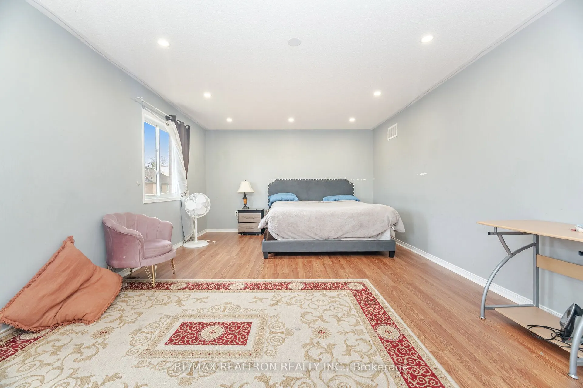 58 Bradbury Crescent