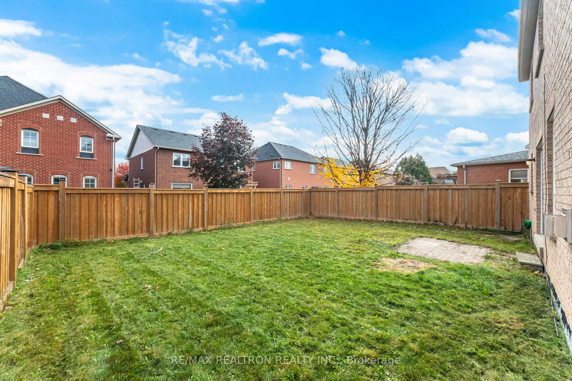 58 Bradbury Crescent