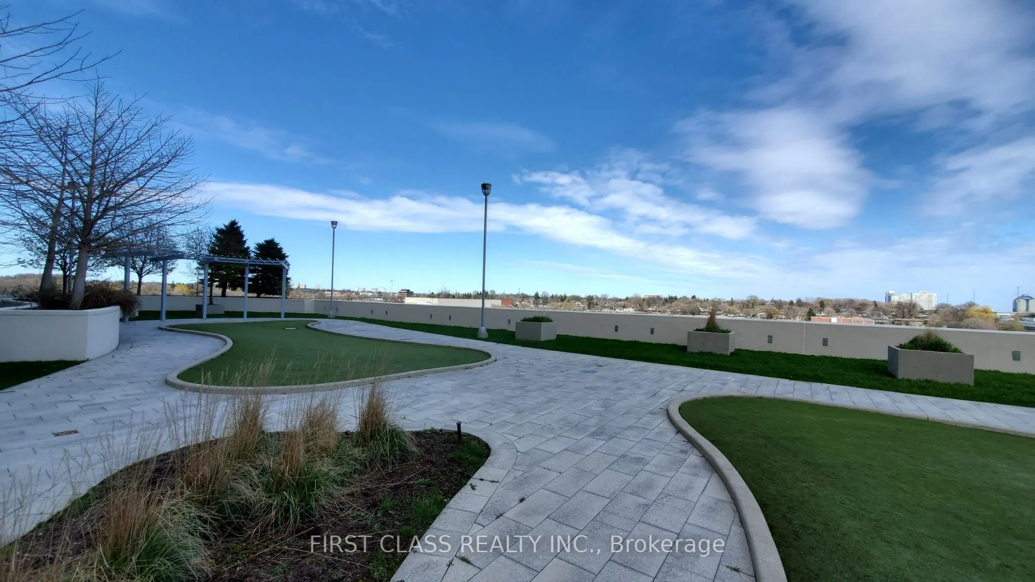 135 Village Green Square, #1616