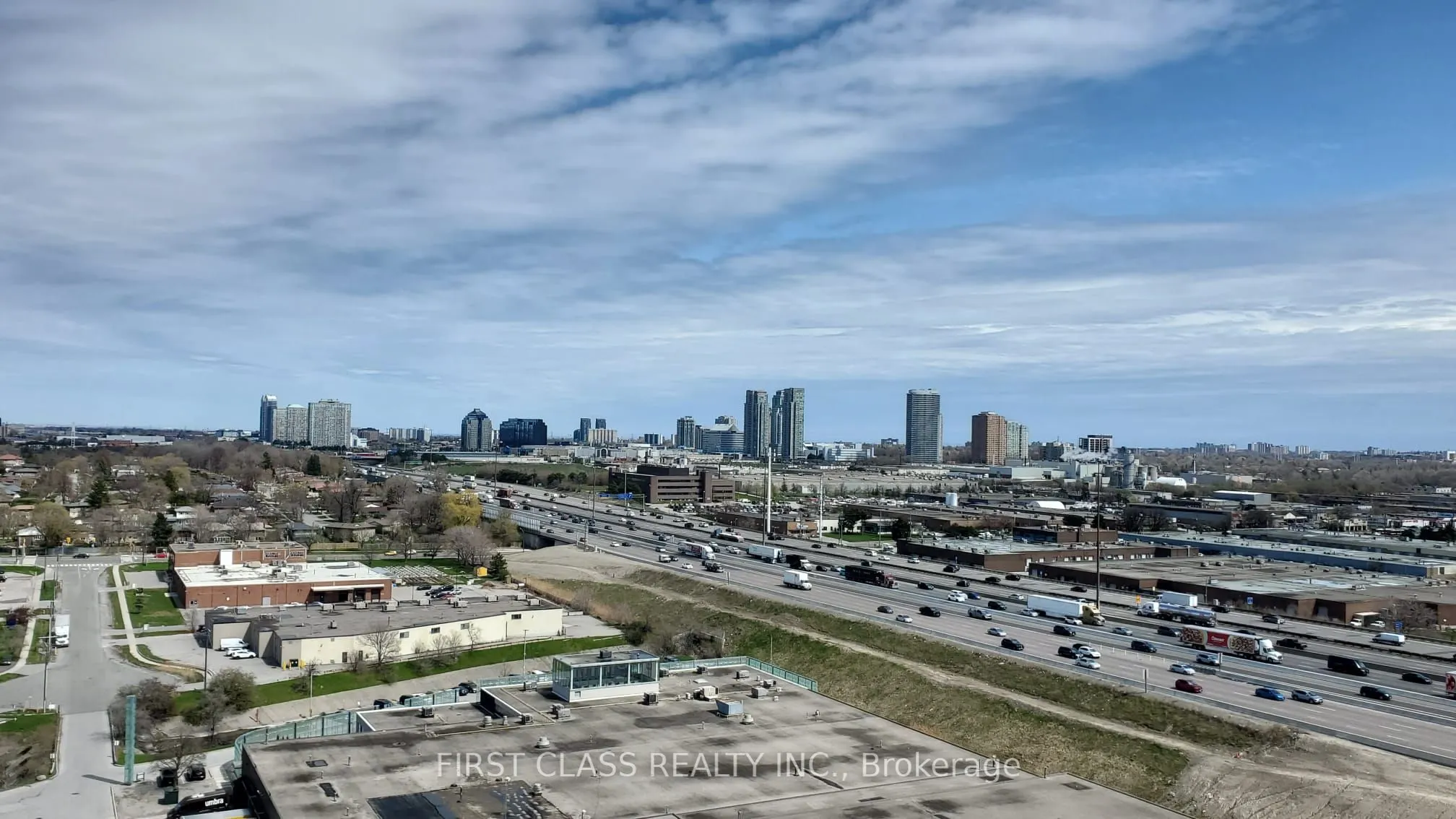 135 Village Green Square, #1616