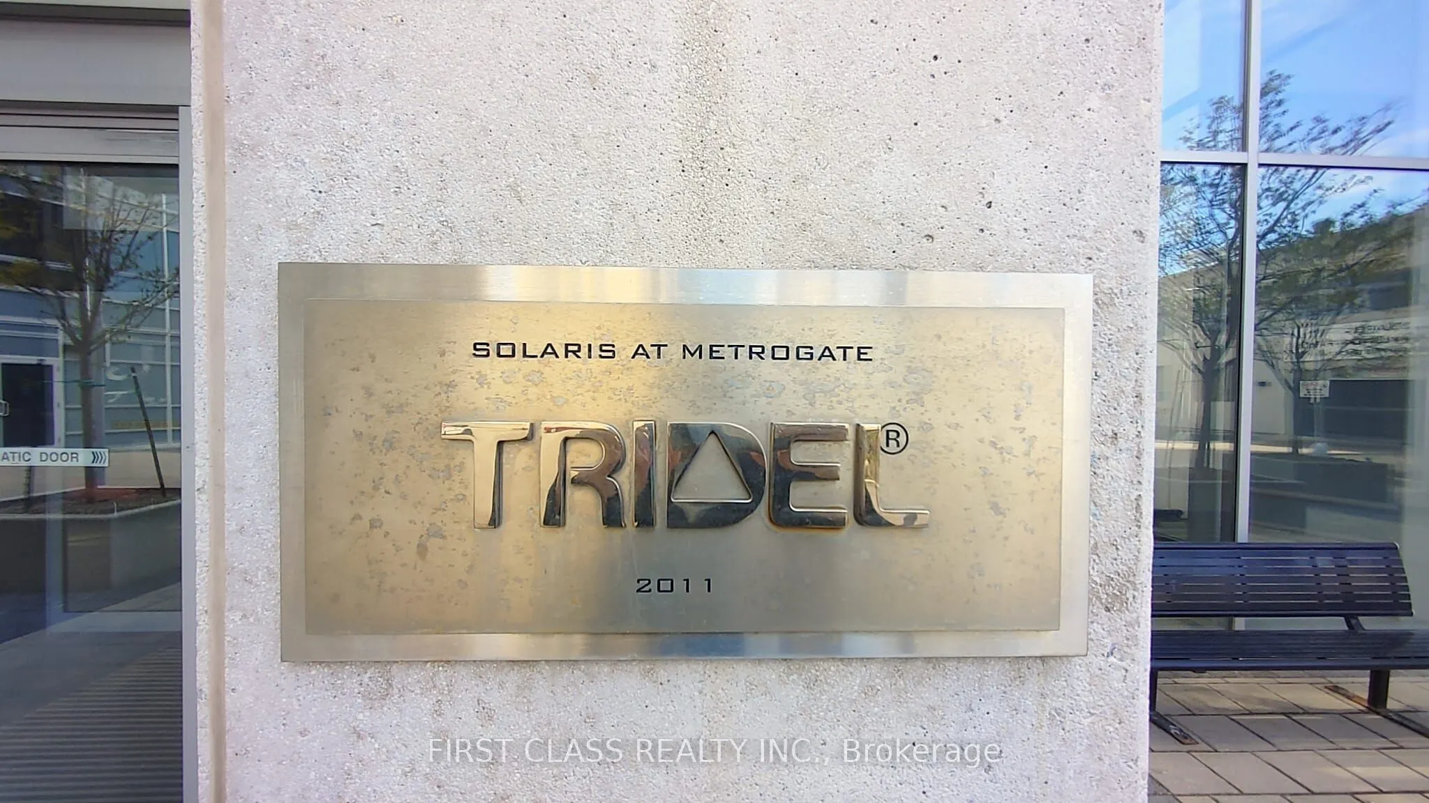 135 Village Green Square, #1616