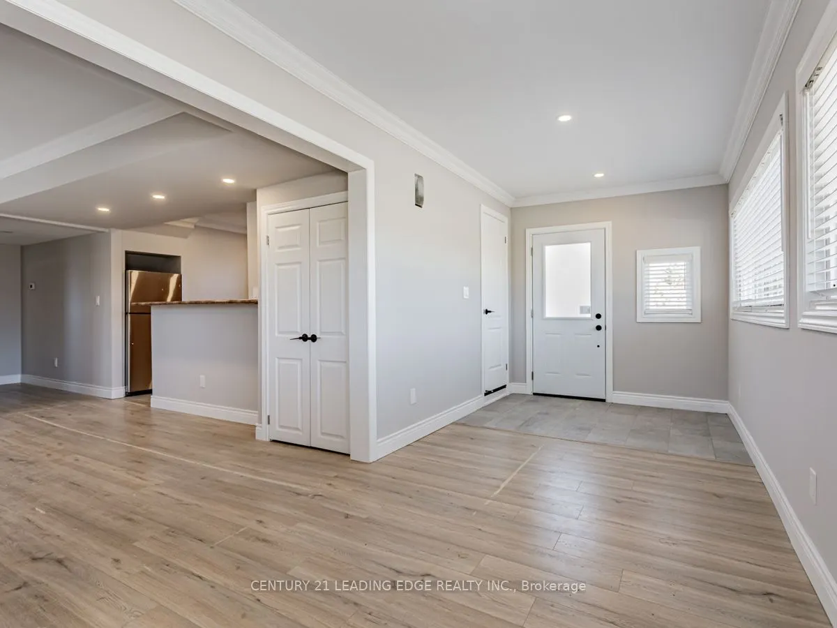 1315 Broadview Street, #Main